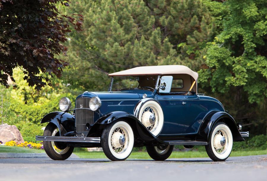  Ford Model 18 DeLuxe Roadster 1932 года  (фото 11 из 13)